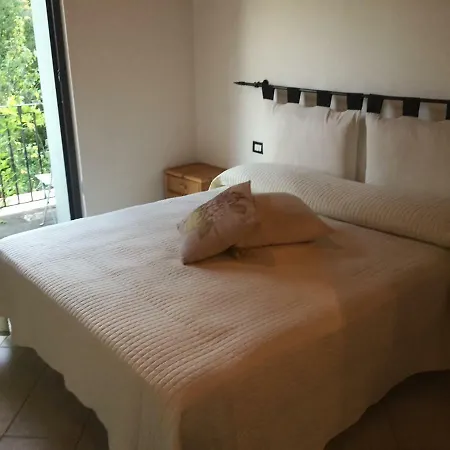 Nyaraló Chiosa Calice al Cornoviglio